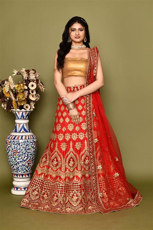 https://media.vinhemfashion.com/Images/FancylehengaVol1LC0084IXWC1QEYM/image/designer